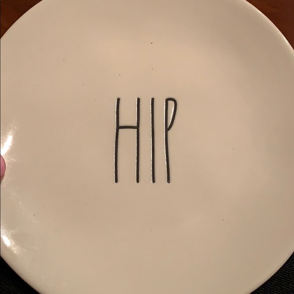 Rae Dunn set of 4 plates “Hip” & “Hop” - Picture 2 of 4